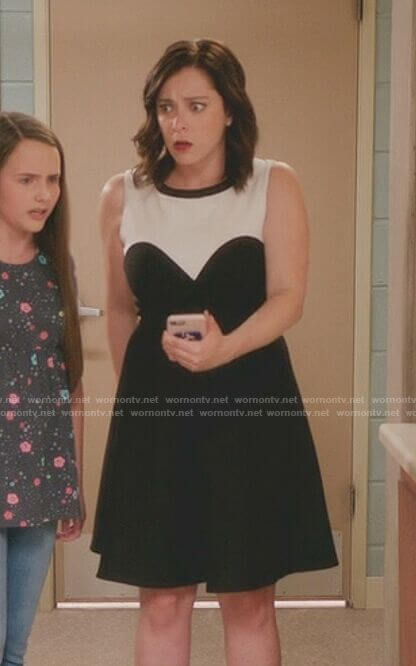 Rebecca’s black and white colorblock dress on Crazy Ex-Girlfriend