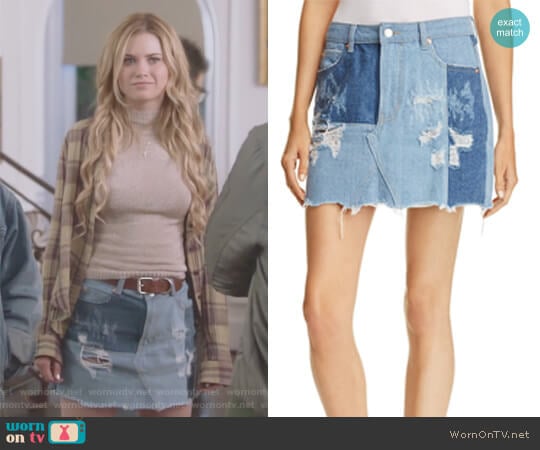 Sunset & Spring Patched Denim Skirt worn by Karolina Dean (Virginia Gardner) on Marvels Runaways
