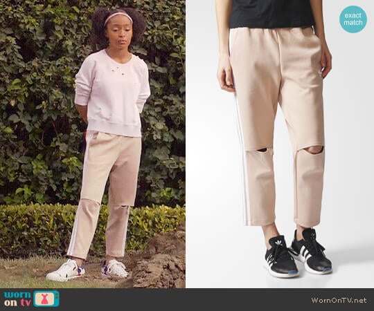 Adidas Originals Three Stripe Sweat Pants With Slit Knees worn by Zoey Johnson (Yara Shahidi) on Black-ish