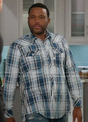 Andre’s blue plaid shirt on Black-ish