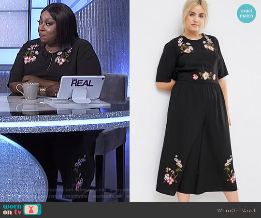 Asos Tea Jumpsuit with Embroidery worn by Loni Love on The Real
