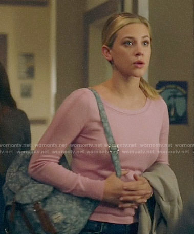 Betty’s pink long sleeved top on Riverdale