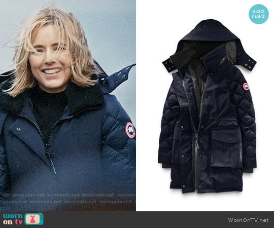 Canada Goose Elwin Parka in Admiral Blue worn by Elizabeth McCord (Téa Leoni) on Madam Secretary