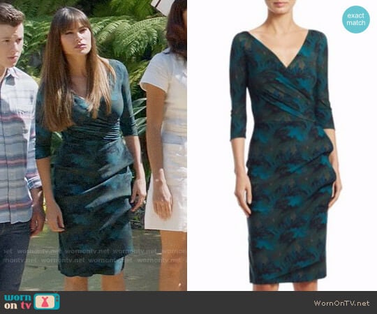 Chiara Boni La Petite Robe Three Quarter Sleeve Wrap Dress in Maple Green worn by  Gloria Pritchett (Sofia Vergara) on Modern Family
