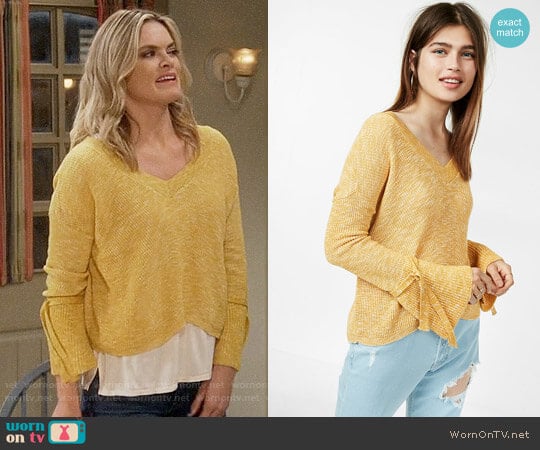 Tie Sleeve Split Back Sweater from Express worn by Natasha (Missi Pyle) on Mom