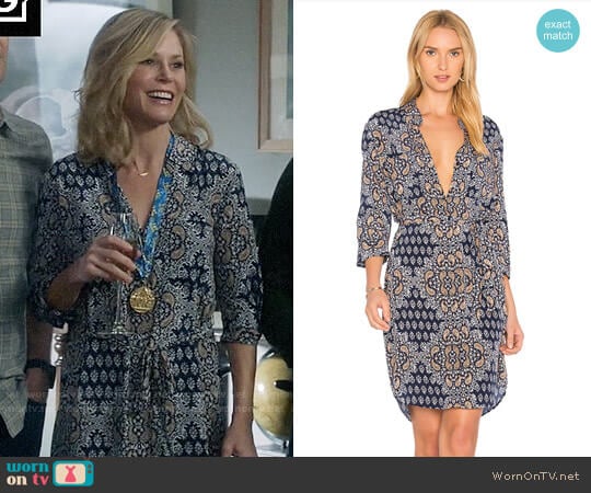 LAgence Stella Dress worn by Claire Dunphy (Julie Bowen) on Modern Family