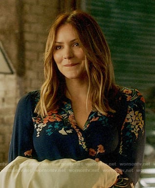 Paige’s floral blouse on Scorpion