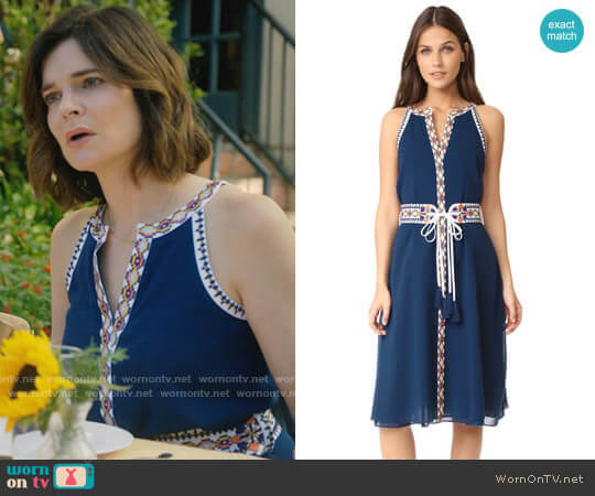 Tory Burch Savannah Dress worn by Heather Hughes (Betsy Brandt) on Life in Pieces