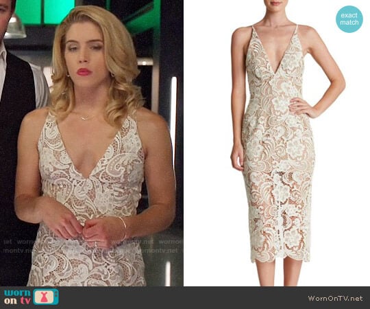 Dress the Population Marie Lace Midi Dress worn by Felicity Smoak (Emily Bett Rickards) on Arrow