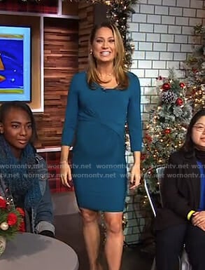 Ginger’s green ruched front maternity dress on Good Morning America