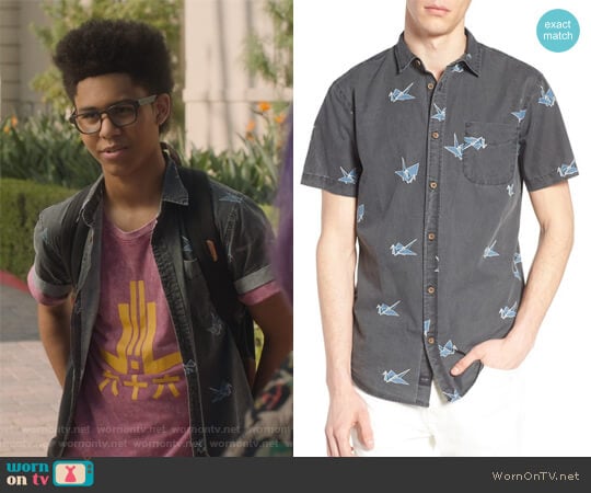 Globe Black Paper Cranes Short Sleeve Shirt worn by Alex Wilder (Rhenzy Feliz) on Marvels Runaways