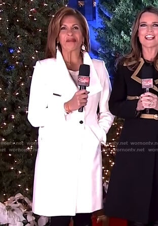 Hoda’s white coat on Rockefeller Center Christmas Tree Lighting