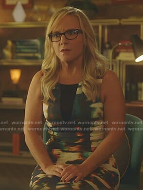 Linda’s printed sheath dress on Lucifer