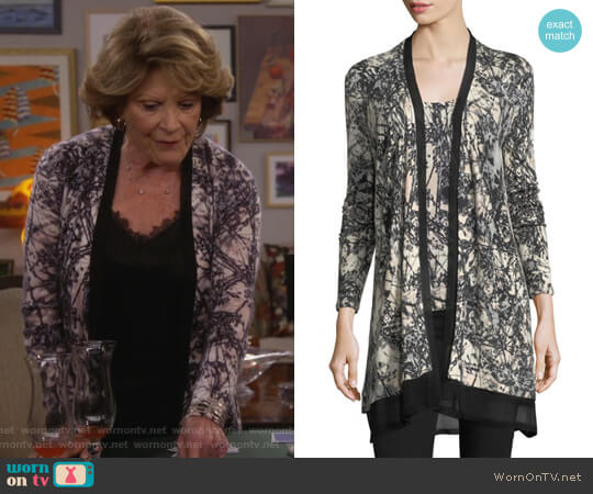 Neiman Marcus Cashmere Collection Burst-Print Open Cashmere Cardigan worn by Judy Roberts (Linda Lavin) on 9JKL