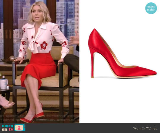 Gianvito Rossi Point-Toe Satin Pumps worn by Kelly Ripa on Live with Kelly and Mark