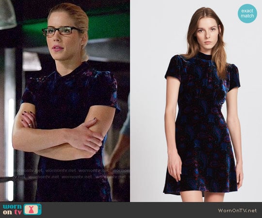 Sandro Hamako Velvet Paisley Print Dress worn by Felicity Smoak (Emily Bett Rickards) on Arrow
