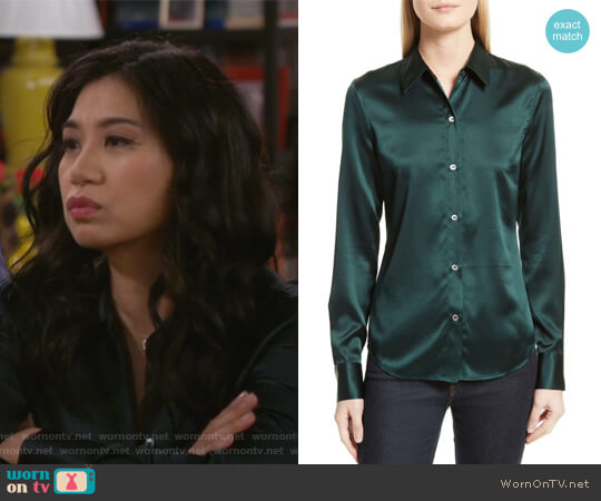 Theory Perfect Fitted Stretch Satin Shirt worn by Eve Roberts (Liza Lapira) on 9JKL