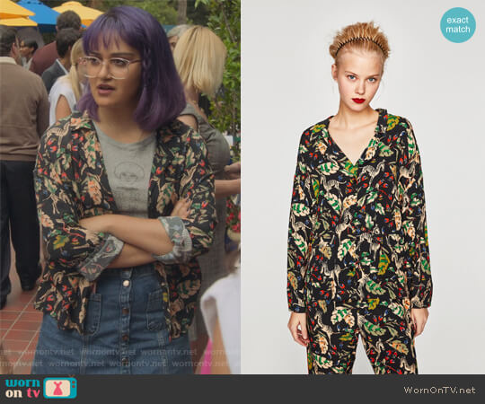 Zara Printed Pyjama Style Shirt worn by Gert Yorkes (Ariela Barer) on Marvels Runaways
