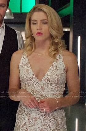 Felicity’s wedding dress on Arrow