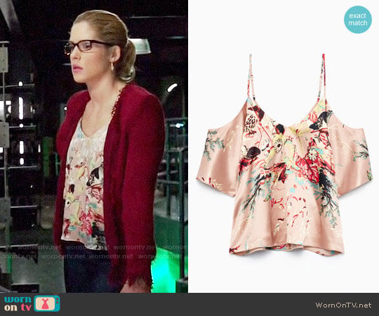 Wilfred Draveil Blouse in Roebuck/Sun Kissed worn by Felicity Smoak (Emily Bett Rickards) on Arrow