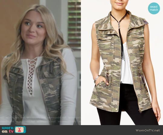 American Rag Juniors Camouflage Utility Vest worn by Clementine Hughes (Hunter King) on Life in Pieces