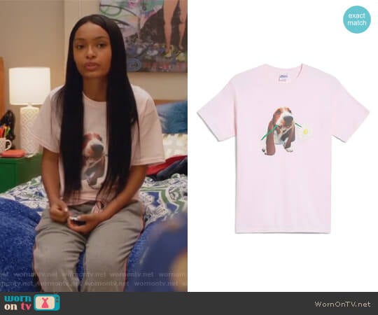 Hanes Dean the Basset Flower T-Shirt worn by Zoey Johnson (Yara Shahidi) on Grown-ish