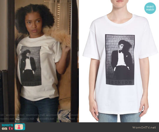 Hanes Michael Jackson T-Shirt worn by Zoey Johnson (Yara Shahidi) on Grown-ish