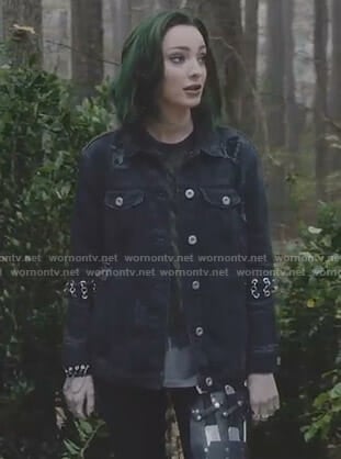 Lorna’s black denim jacket with rings on The Gifted