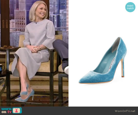 Manolo Blahnik BB Velvet Point-Toe Pump worn by Kelly Ripa on Live with Kelly and Mark
