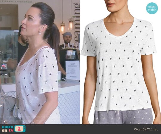 Monrow Boxy V-neck Tee worn by Kyle Richards on The Real Housewives of Beverly Hills