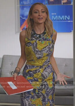 Portia’s printed sheath dress on Great News