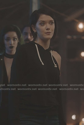 Sage’s black cutout hoodie on The Gifted