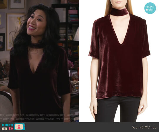 Theory Choker Collar V-Neck Velvet Top worn by Eve Roberts (Liza Lapira) on 9JKL