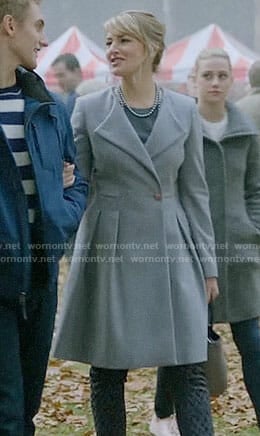 Alice’s grey coat on Riverdale