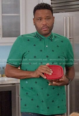 Andre’s green bee polo shirt on Black-ish
