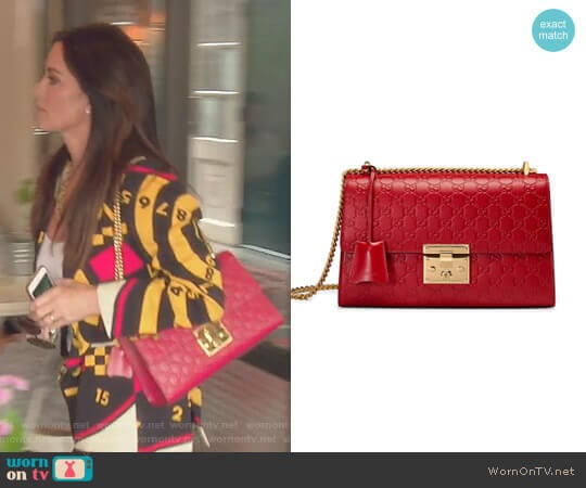 Gucci Padlock medium Gucci Signature Shoulder Bag worn by Kyle Richards on The Real Housewives of Beverly Hills