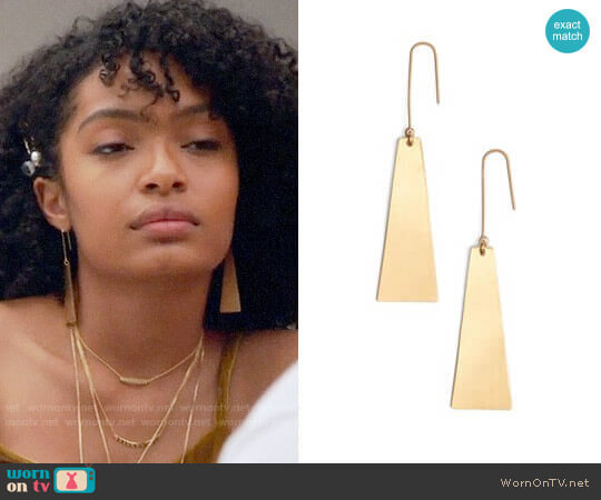 Madewell Petaldrop Earrings worn by Zoey Johnson (Yara Shahidi) on Grown-ish