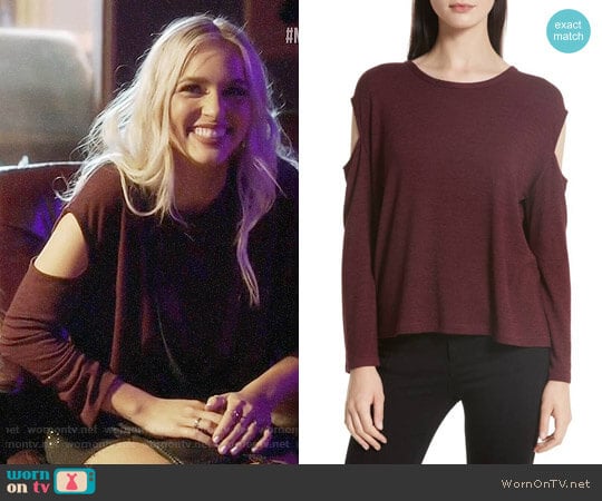 Rag & Bone Slash Cutout Tee in Port worn by Maddie Jaymes (Lennon Stella) on Nashville