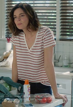 Heather’s stripped v-neck t-shirt on Life in Pieces
