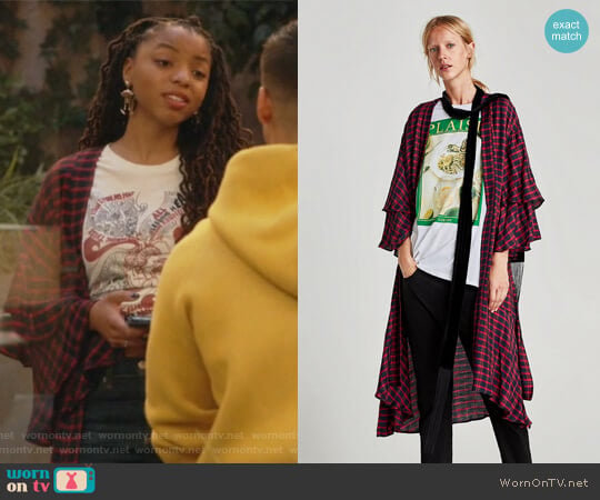 Zara Checked Kimono with Ruffled Sleeves worn by Jazlyn Forster (Chloe Bailey) on Grown-ish