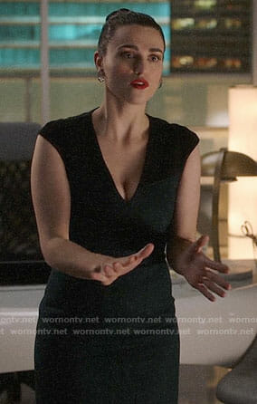 Lena’s teal v-neck sheath dress on Supergirl