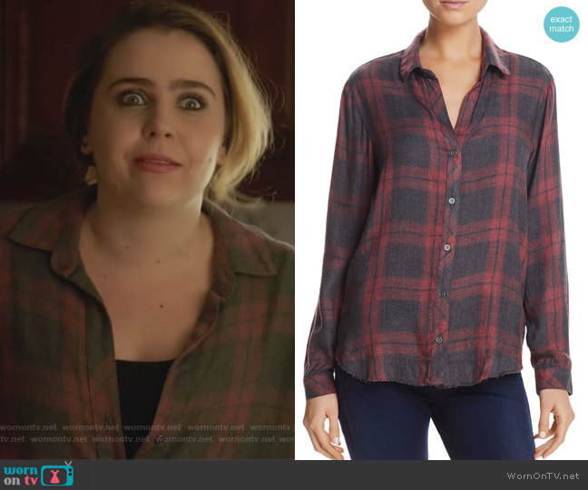 Bella Dahl Frayed-Hem Side-Button Shirt worn by Annie Marks (Mae Whitman) on Good Girls