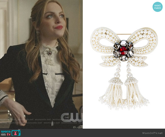 Gucci Pearl Embellished Bow Brooch worn by Fallon Carrington (Elizabeth Gillies) on Dynasty