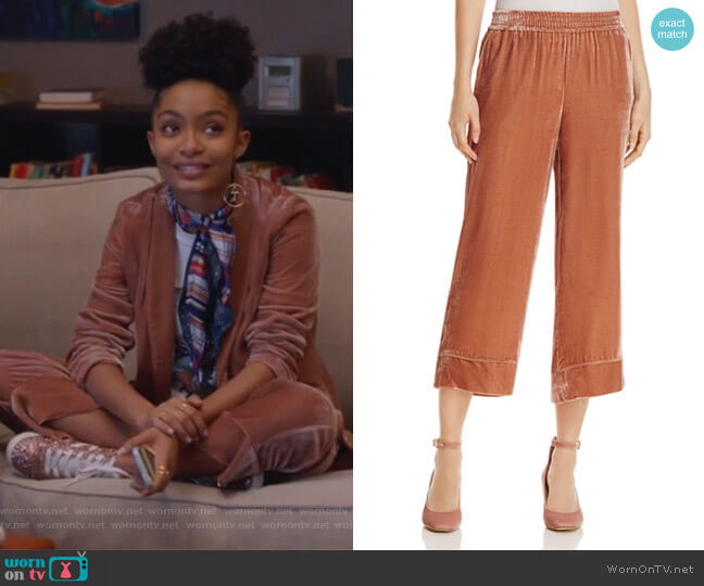 Joie Kaitrine Cropped Velvet Pants worn by Zoey Johnson (Yara Shahidi) on Grown-ish