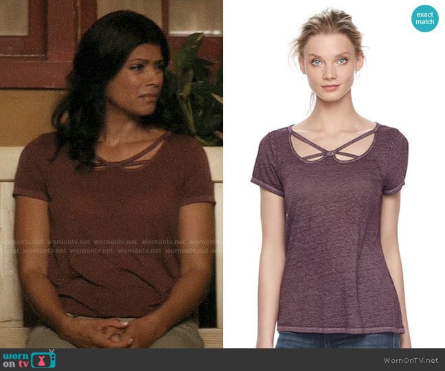 Rock & Republic Strappy Cutout Tee worn by Xiomara Villanueva (Andrea Navedo) on Jane the Virgin
