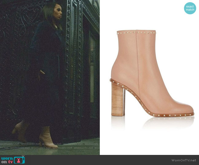 Valentino Rockstud Leather Ankle Boots worn by Olivia Pope (Kerry Washington) on Scandal