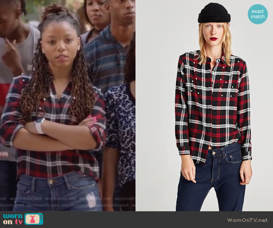 Zara Checked Shirt with Faux Pearls worn by Jazlyn Forster (Chloe Bailey) on Grown-ish