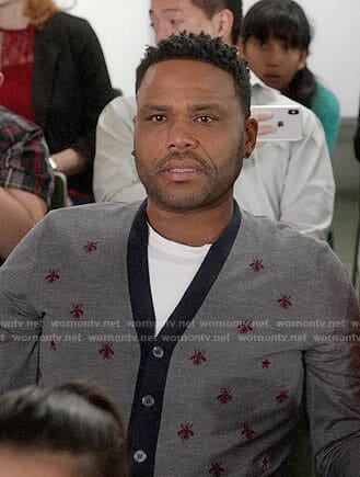 Andre’s bee print cardigan on Black-ish