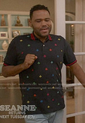 Andre’s polo shirt with multi colored bees on Black-ish