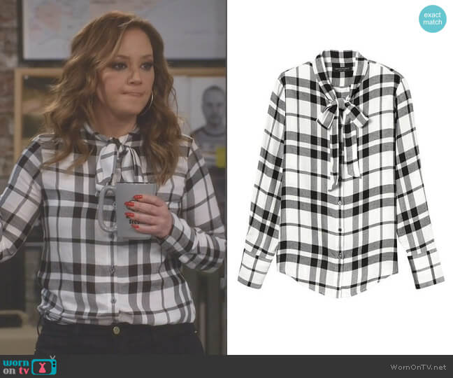 Banana Republic Dillon-Fit Tie-Neck Flannel Shirt worn by Vanessa Cellucci (Leah Remini) on Kevin Can Wait